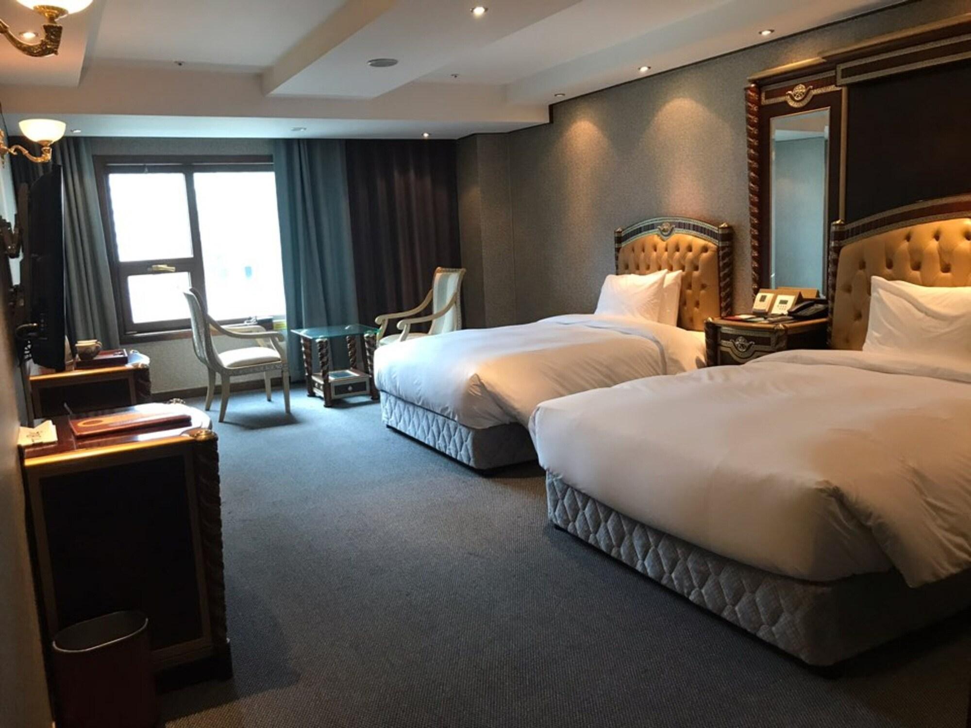 The Koryo Hotel Пучхон Экстерьер фото