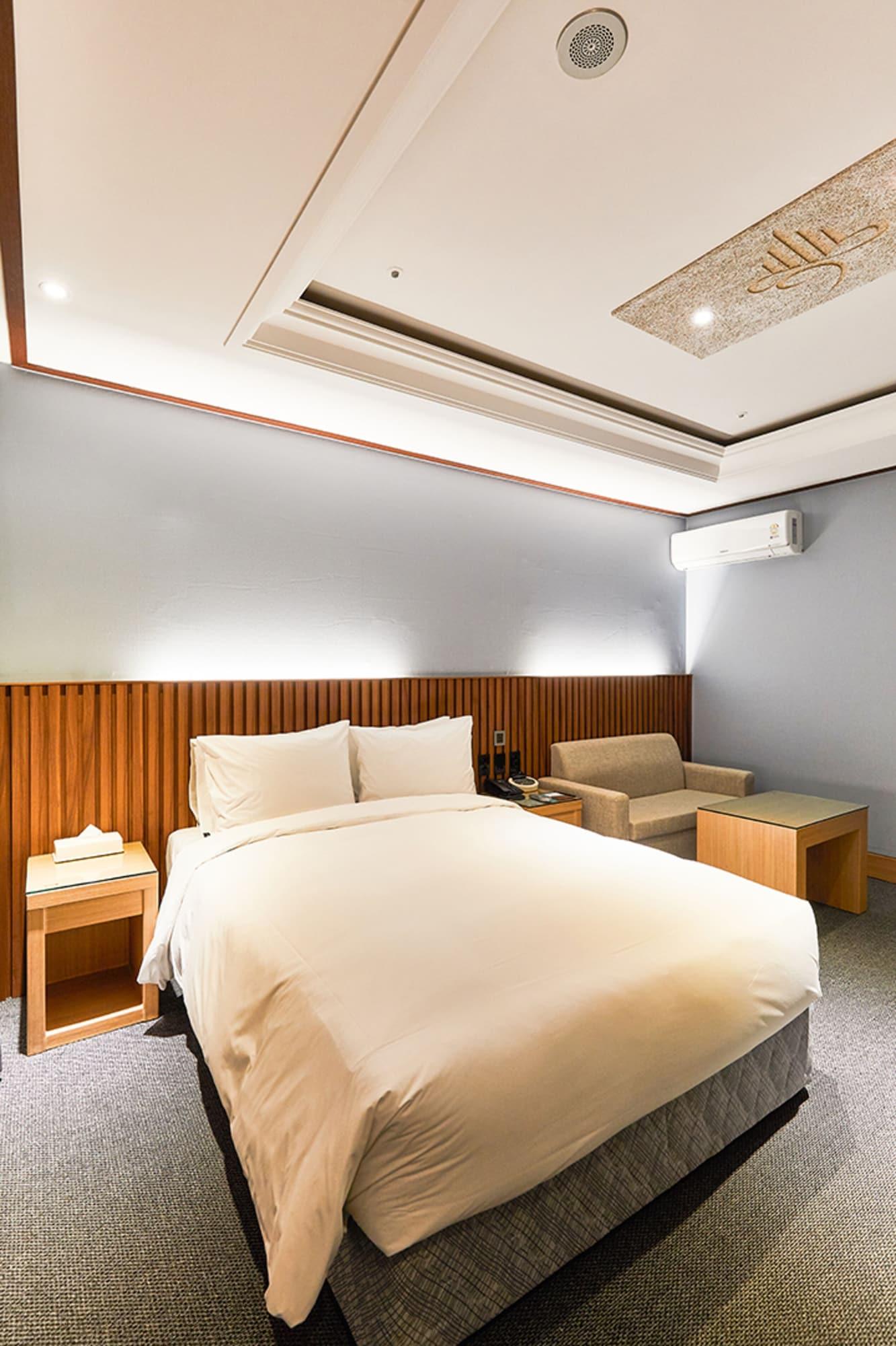 The Koryo Hotel Пучхон Экстерьер фото