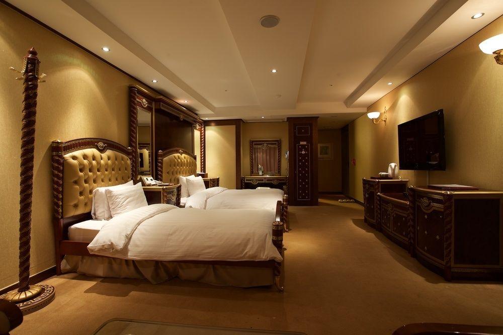 The Koryo Hotel Пучхон Экстерьер фото