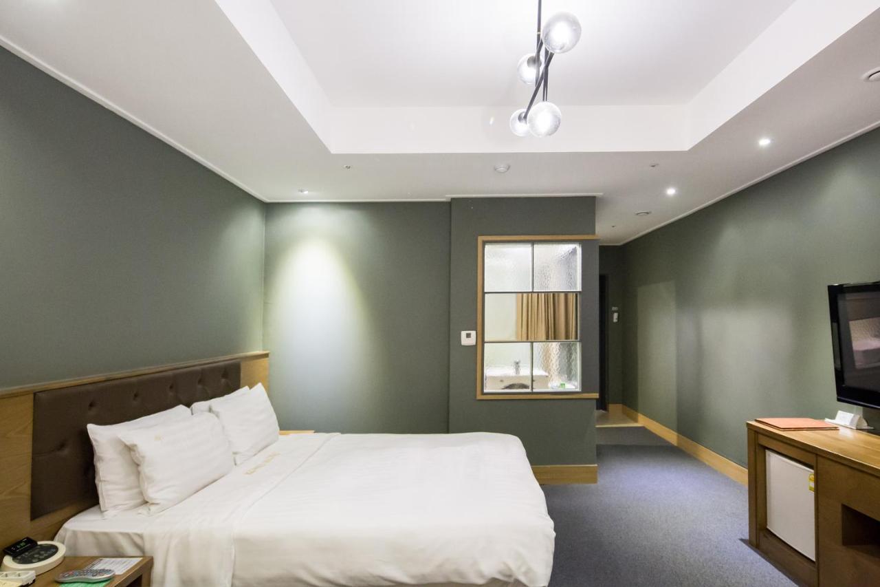 The Koryo Hotel Пучхон Экстерьер фото